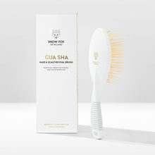 Load image into Gallery viewer, Snow Fox 24K金頭皮舒緩刮痧梳 24K Gua Sha Hair & Scalp Brush