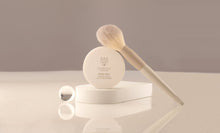 Load image into Gallery viewer, Snow Fox 鬆鬆狐尾蜜粉掃 Fox Tail Loose Powder Brush