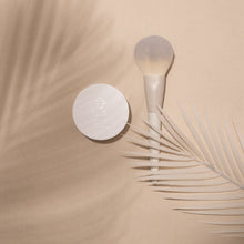 Load image into Gallery viewer, Snow Fox 鬆鬆狐尾蜜粉掃 Fox Tail Loose Powder Brush